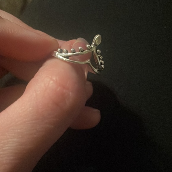 Silver ring - Picture 3 of 7